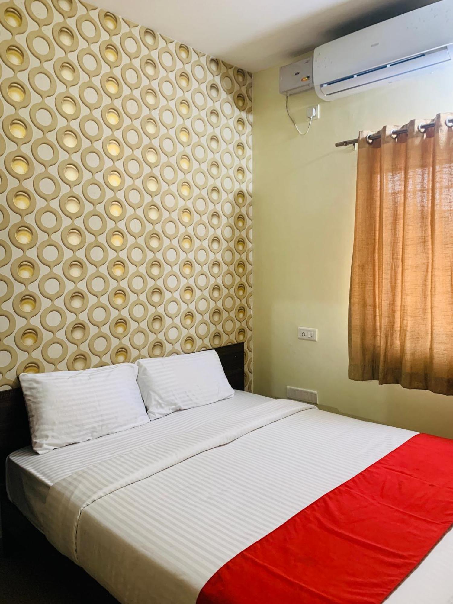 Western Silicon Hotel Kammasandra Экстерьер фото